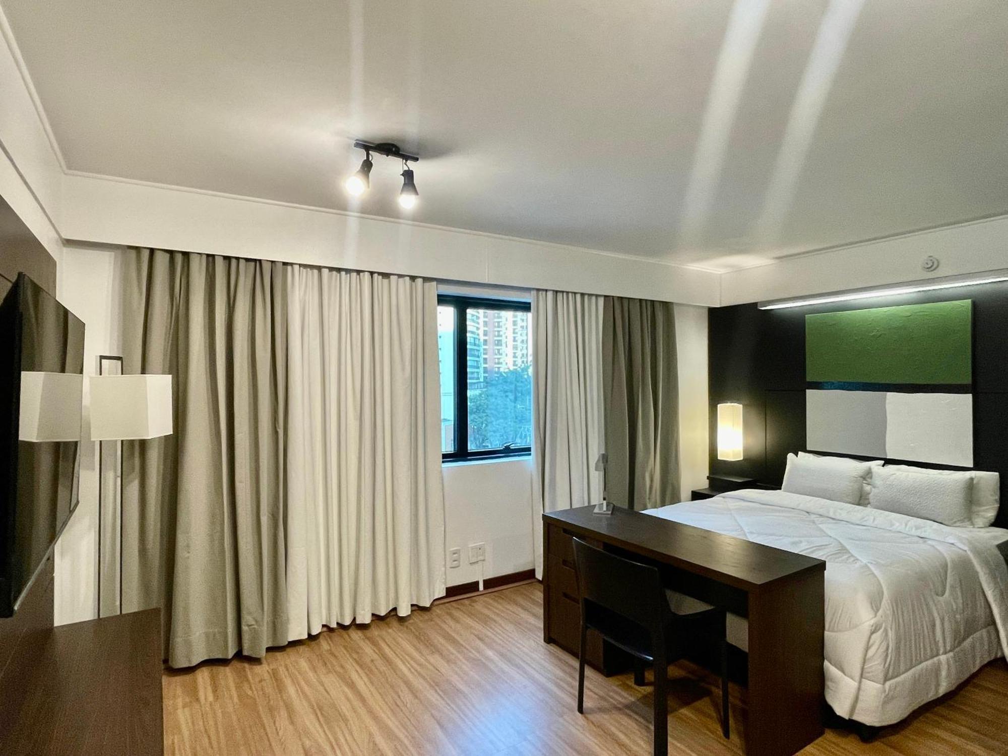 Flat Executivo No Mel. Ibirapuera Com Piscina, Vaga E Limpeza Apartamento São Paulo