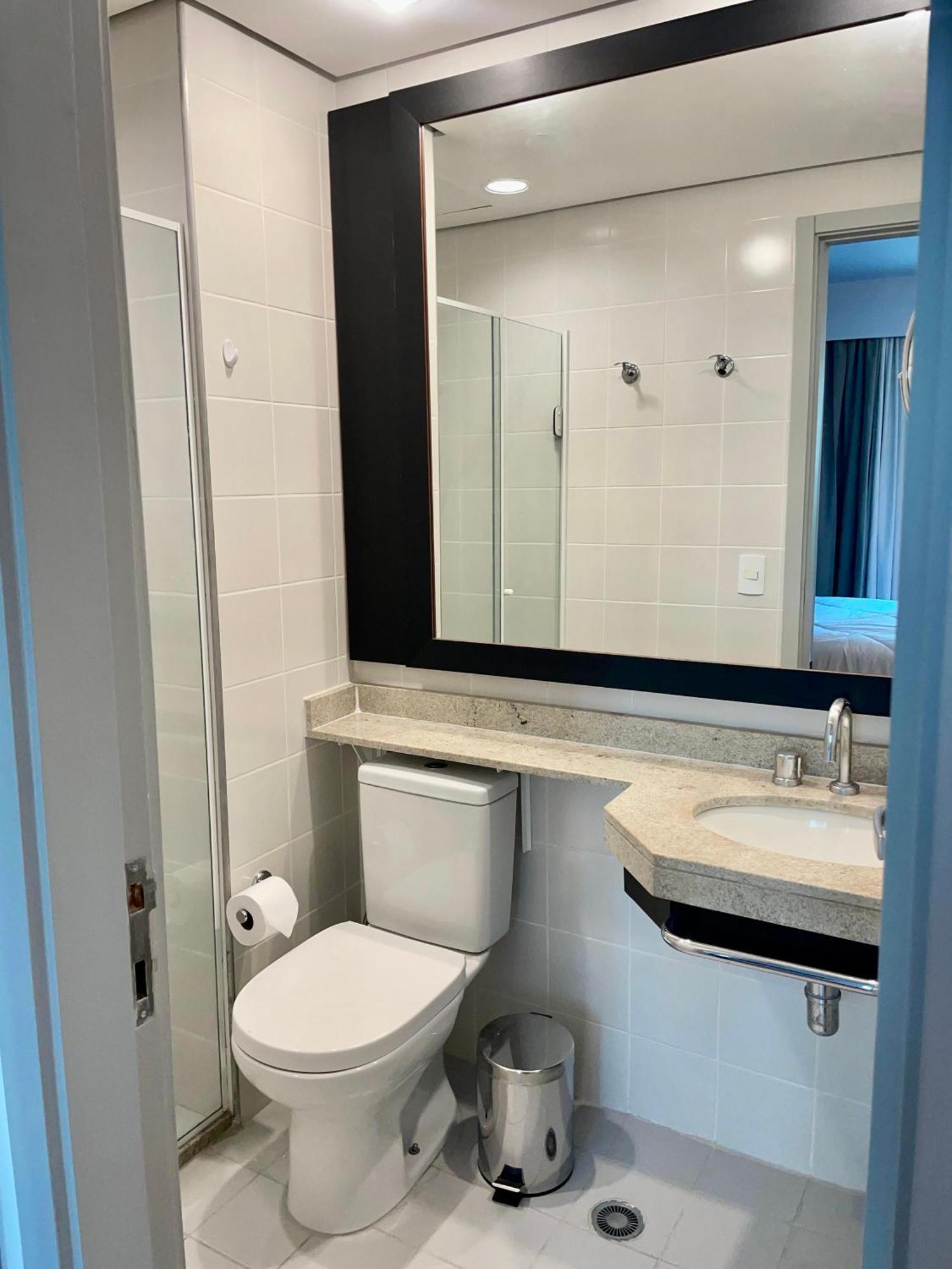 Apartamento Flat Executivo No Mel. Ibirapuera Com Piscina, Vaga E Limpeza